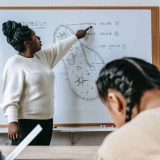 10 Holiday Gift Ideas for Amazing Teachers